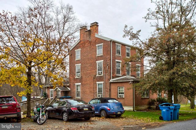 580 ELKDALE RD, Lincoln University, PA 19352