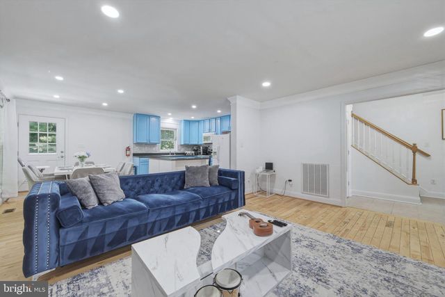 671 WILLOW LN, Mount Jackson, VA 22842