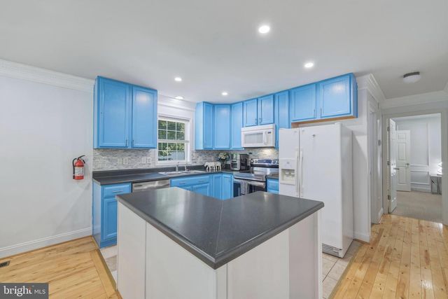 671 WILLOW LN, Mount Jackson, VA 22842