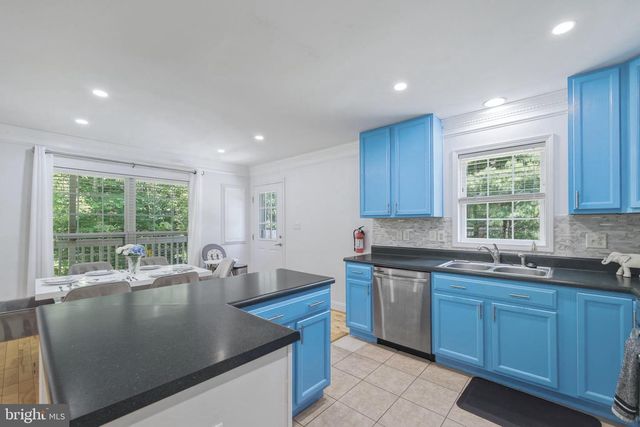 671 WILLOW LN, Mount Jackson, VA 22842
