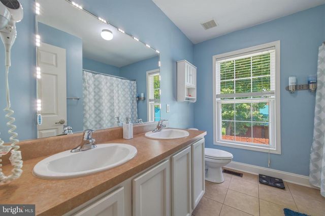 671 WILLOW LN, Mount Jackson, VA 22842