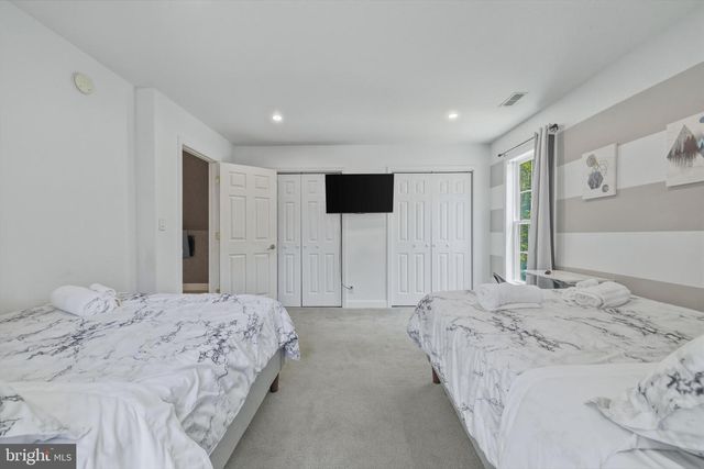 671 WILLOW LN, Mount Jackson, VA 22842