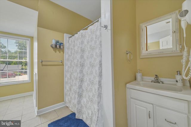 671 WILLOW LN, Mount Jackson, VA 22842