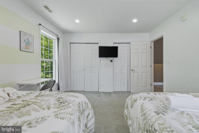 671 WILLOW LN, Mount Jackson, VA 22842