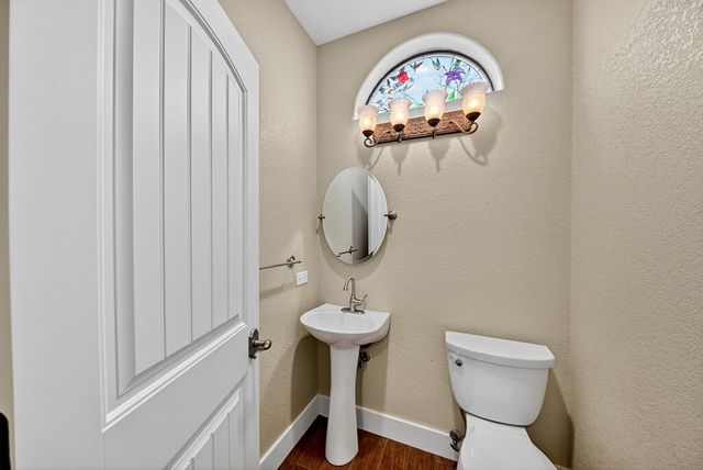 6101 FM 715, Midland, TX 79706