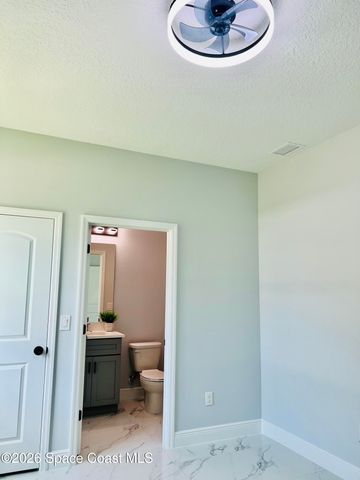 401 Homestead Avenue NE, Palm Bay, FL 32907