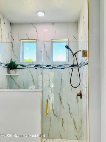 401 Homestead Avenue NE, Palm Bay, FL 32907