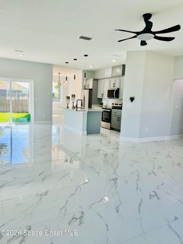 401 Homestead Avenue NE, Palm Bay, FL 32907