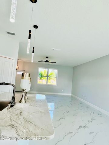 401 Homestead Avenue NE, Palm Bay, FL 32907