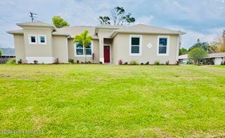 401 Homestead Avenue NE, Palm Bay, FL 32907