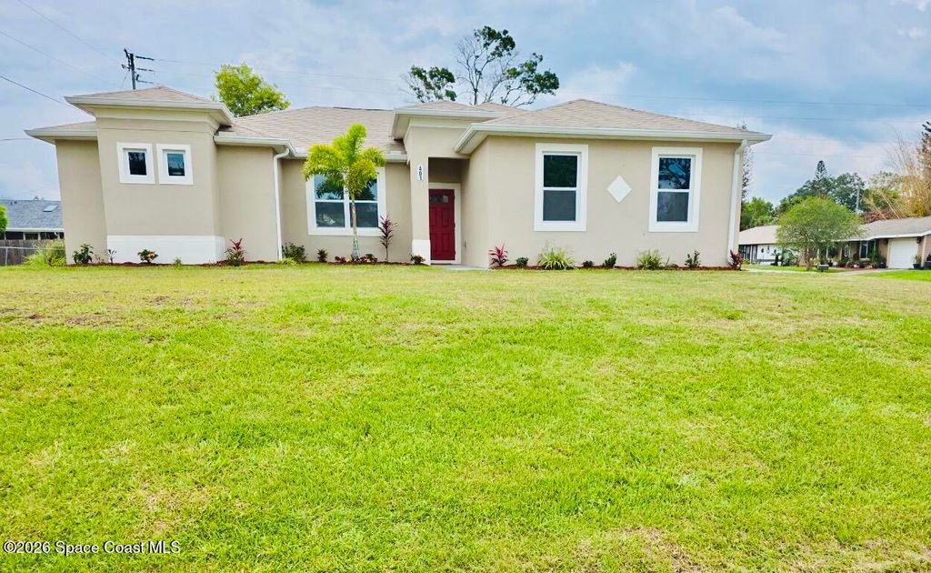 401 Homestead Avenue NE, Palm Bay, FL 32907