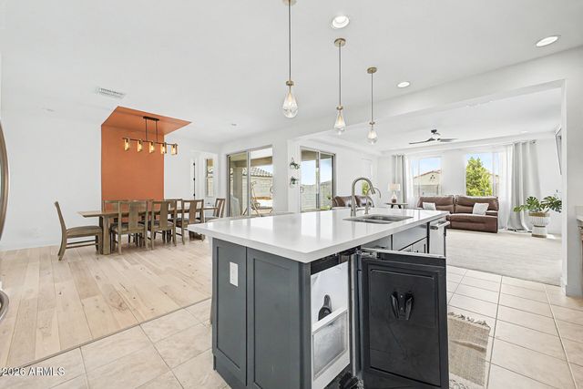 12862 W OCOTILLO Road, Glendale, AZ 85307