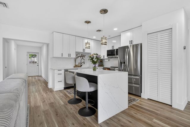 701 37th Street, West Palm Beach, FL 33407