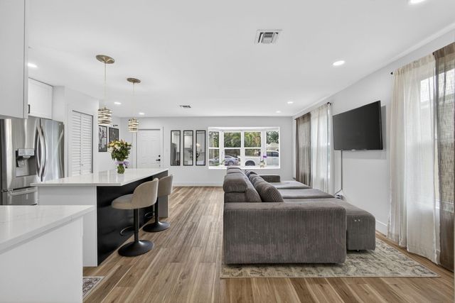 701 37th Street, West Palm Beach, FL 33407