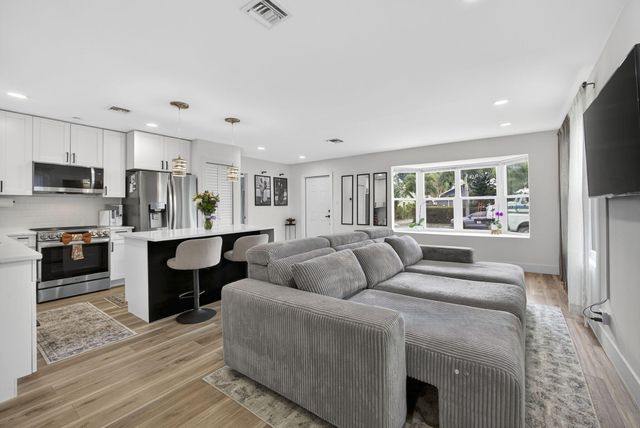 701 37th Street, West Palm Beach, FL 33407