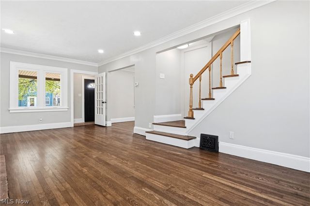 1912 Janette Avenue, Cleveland Heights, OH 44118