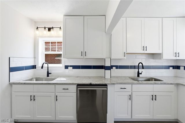 1912 Janette Avenue, Cleveland Heights, OH 44118