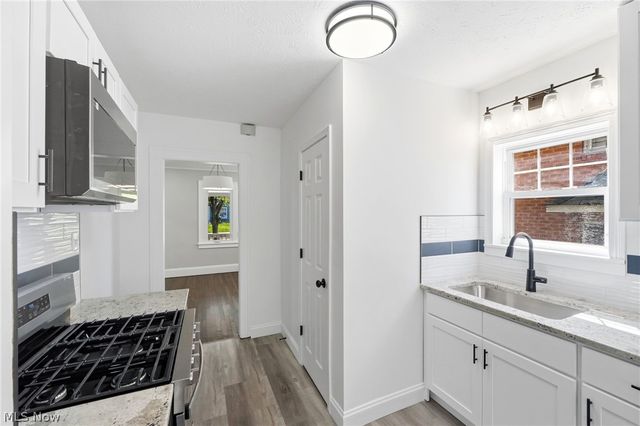 1912 Janette Avenue, Cleveland Heights, OH 44118