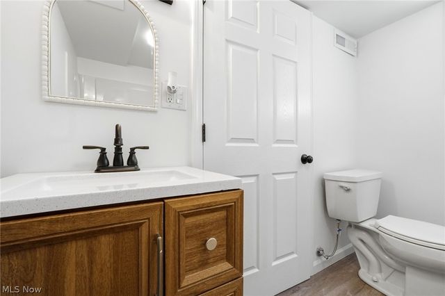 1912 Janette Avenue, Cleveland Heights, OH 44118