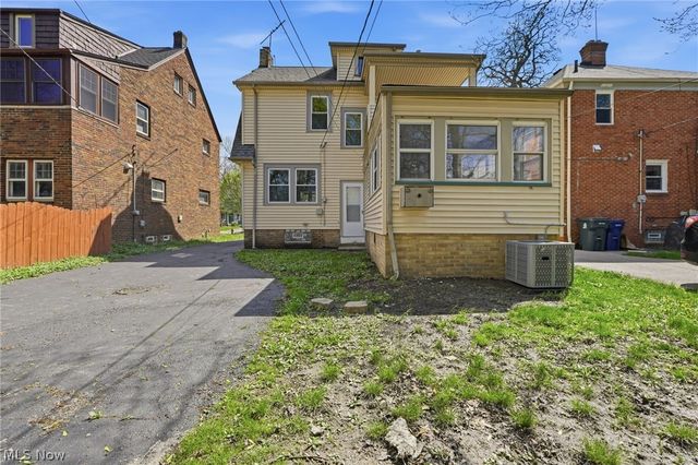 1912 Janette Avenue, Cleveland Heights, OH 44118