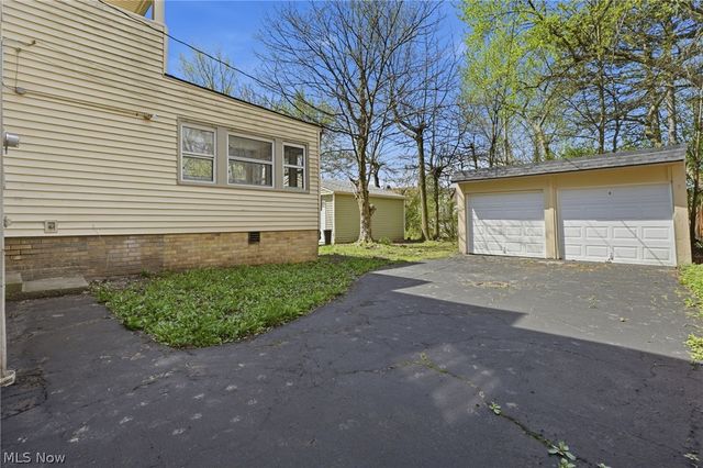 1912 Janette Avenue, Cleveland Heights, OH 44118