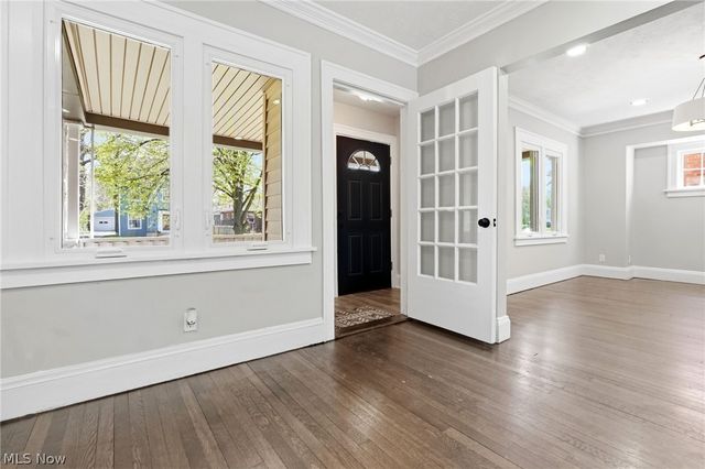 1912 Janette Avenue, Cleveland Heights, OH 44118