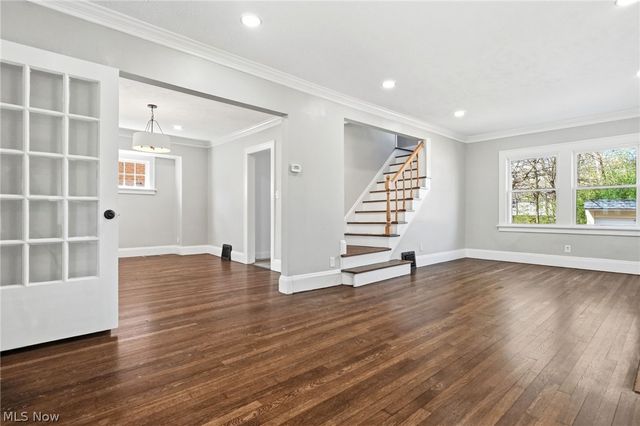 1912 Janette Avenue, Cleveland Heights, OH 44118