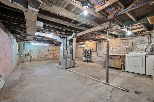 4801 Eliza St, West Mifflin, PA 15122