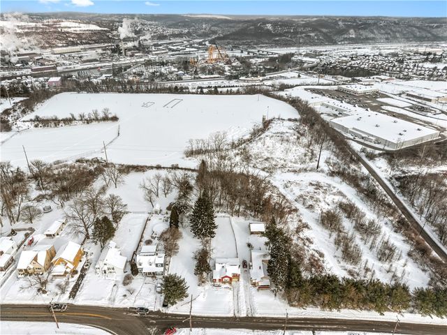 4801 Eliza St, West Mifflin, PA 15122