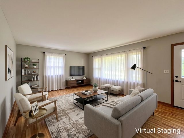 1683 Shorewood Drive, Norton Shores, MI 49441