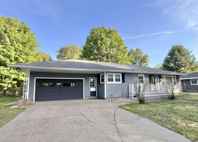 1683 Shorewood Drive, Norton Shores, MI 49441
