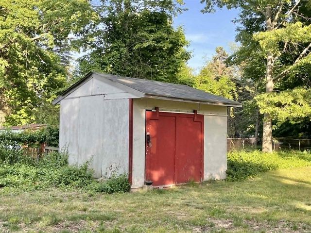 1683 Shorewood Drive, Norton Shores, MI 49441