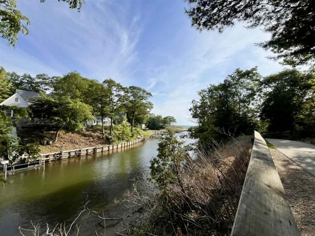 1683 Shorewood Drive, Norton Shores, MI 49441