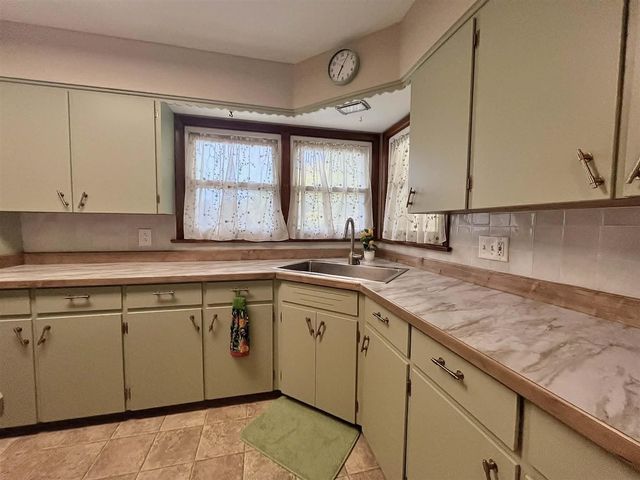 1683 Shorewood Drive, Norton Shores, MI 49441