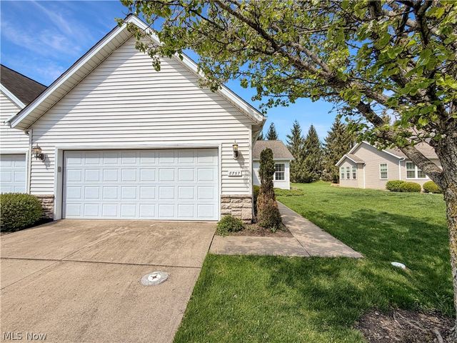 8757 Roberts Court, Olmsted Falls, OH 44138