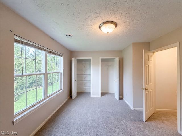 8757 Roberts Court, Olmsted Falls, OH 44138