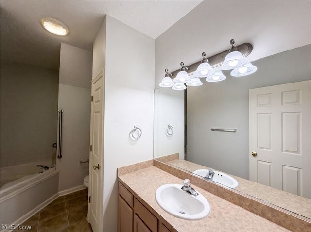 8757 Roberts Court, Olmsted Falls, OH 44138