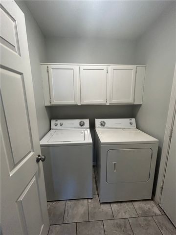 5707 W Michael Cole Lane, Fayetteville, AR 72704