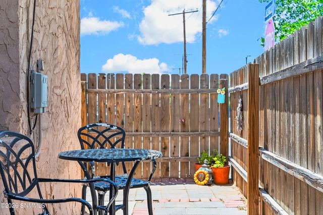 838 N Manzanita Street, Las Cruces, NM 88001