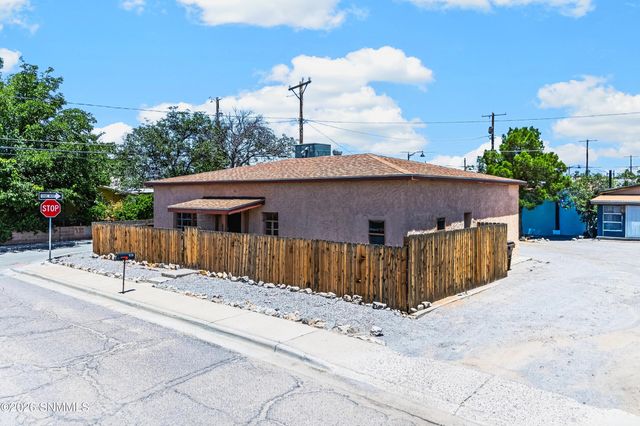 838 N Manzanita Street, Las Cruces, NM 88001