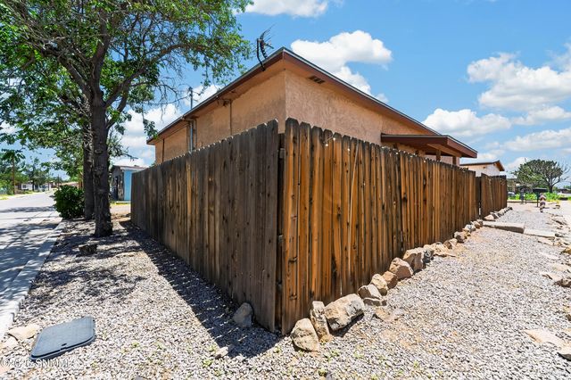 838 N Manzanita Street, Las Cruces, NM 88001