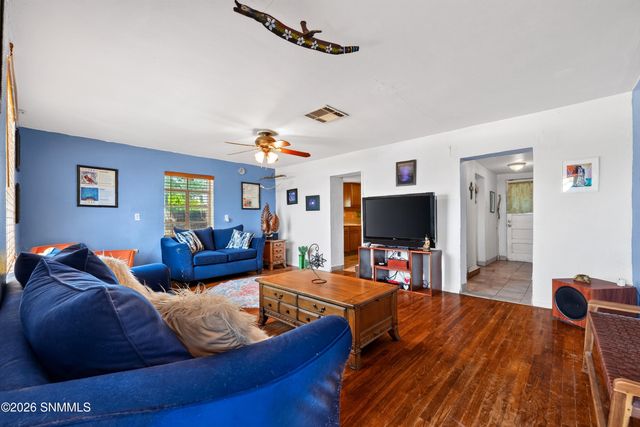 838 N Manzanita Street, Las Cruces, NM 88001
