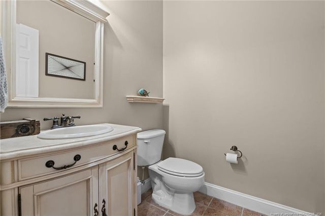 16 Cottswold Lane, Spring Lake, NC 28390