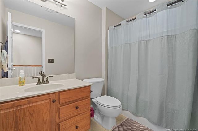 16 Cottswold Lane, Spring Lake, NC 28390