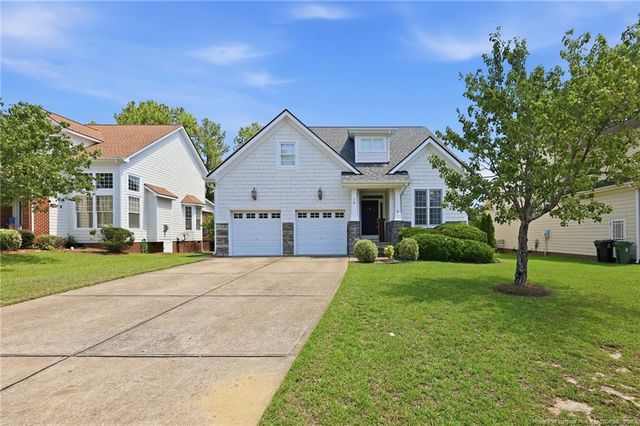 16 Cottswold Lane, Spring Lake, NC 28390