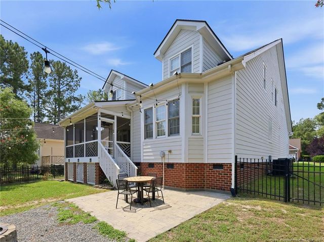 16 Cottswold Lane, Spring Lake, NC 28390