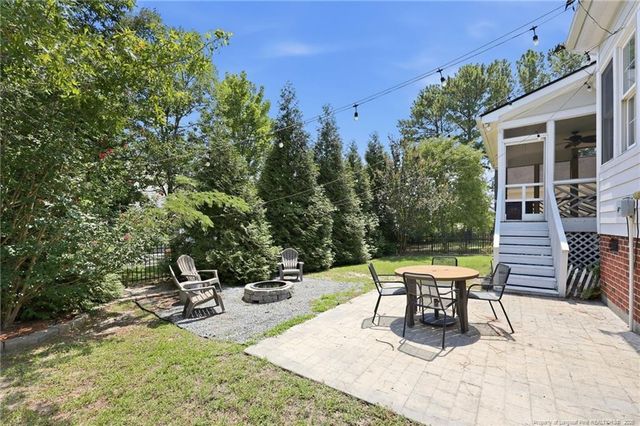 16 Cottswold Lane, Spring Lake, NC 28390