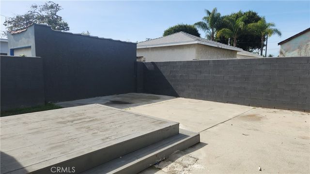 913 S Truro Avenue, Inglewood, CA 90301