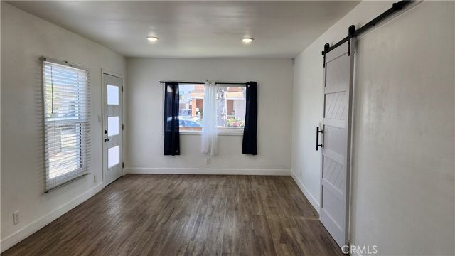 913 S Truro Avenue, Inglewood, CA 90301