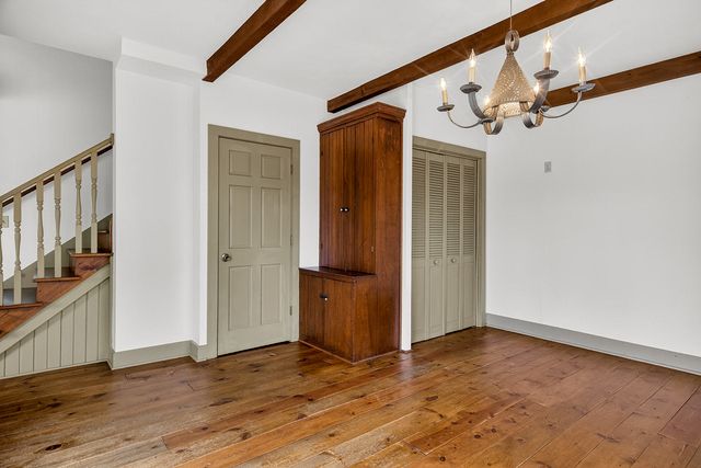 127 W RIVER Street, Rockton, IL 61072